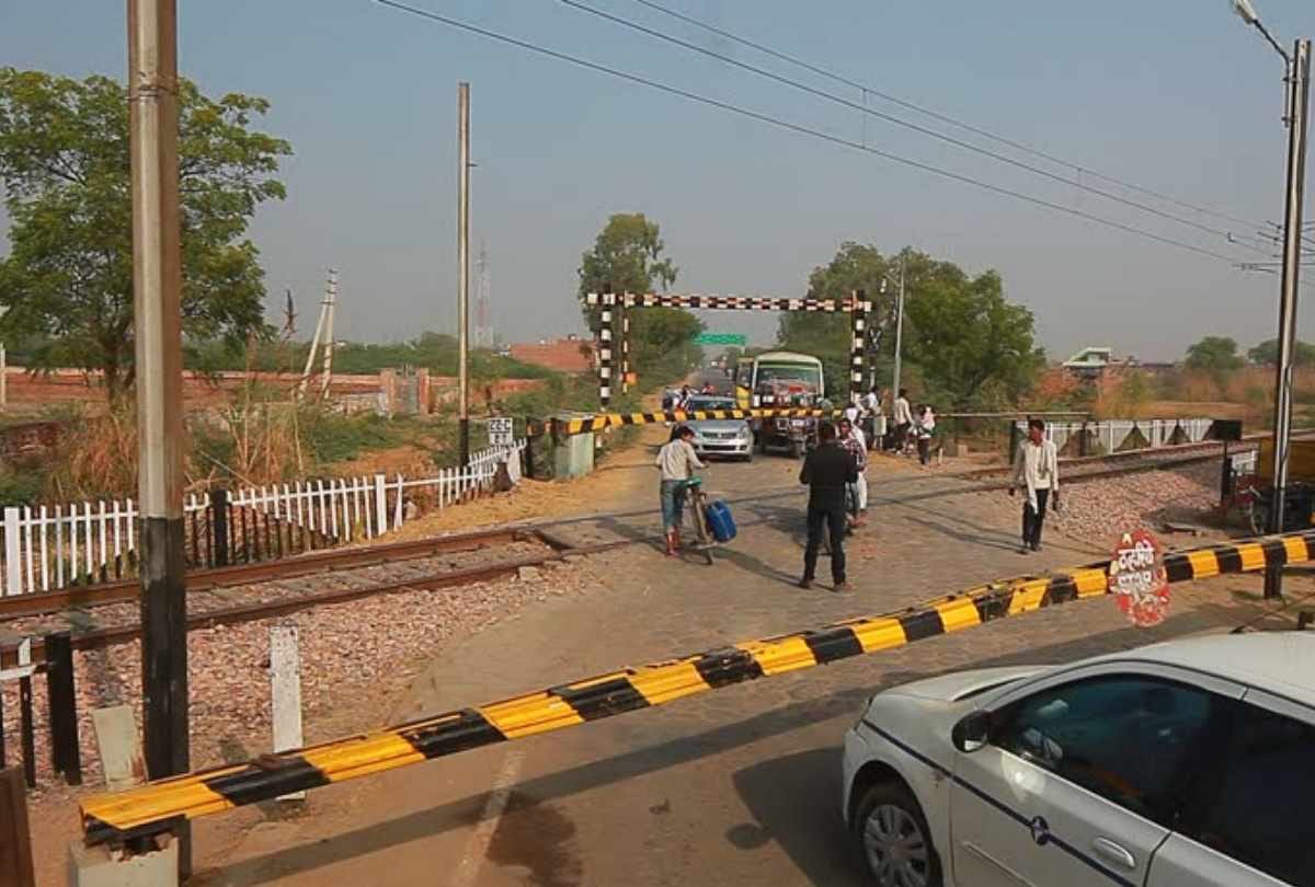 railway board made new rules to prevent accident on crossings