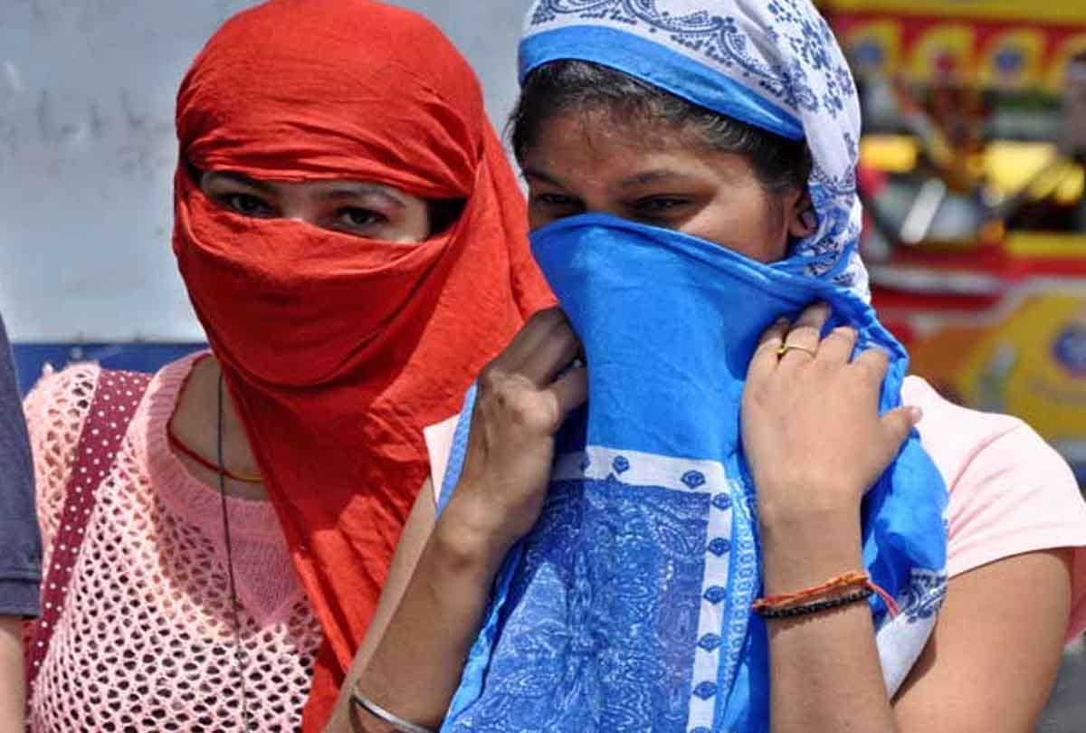 Two people die from heat stroke