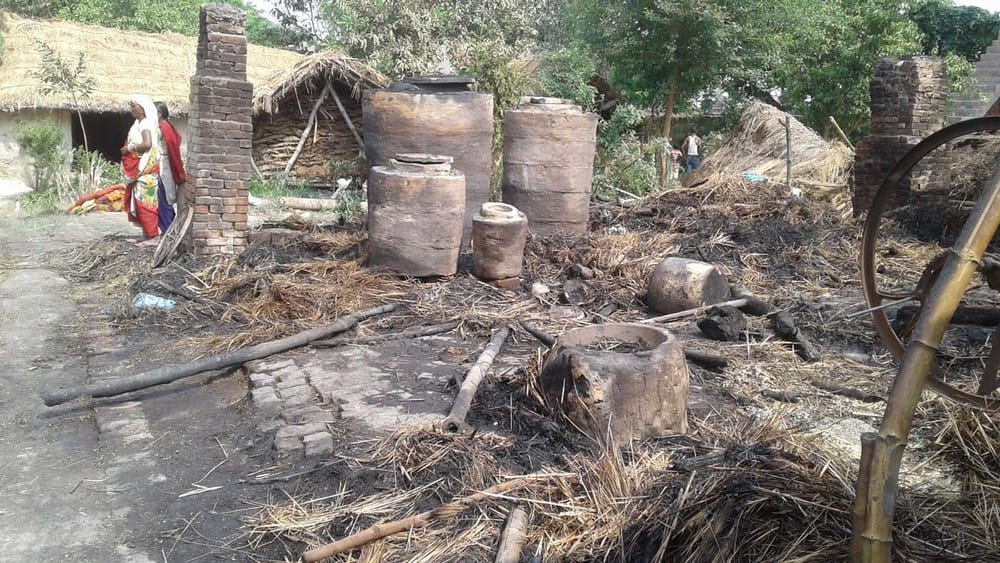 7 huts fired