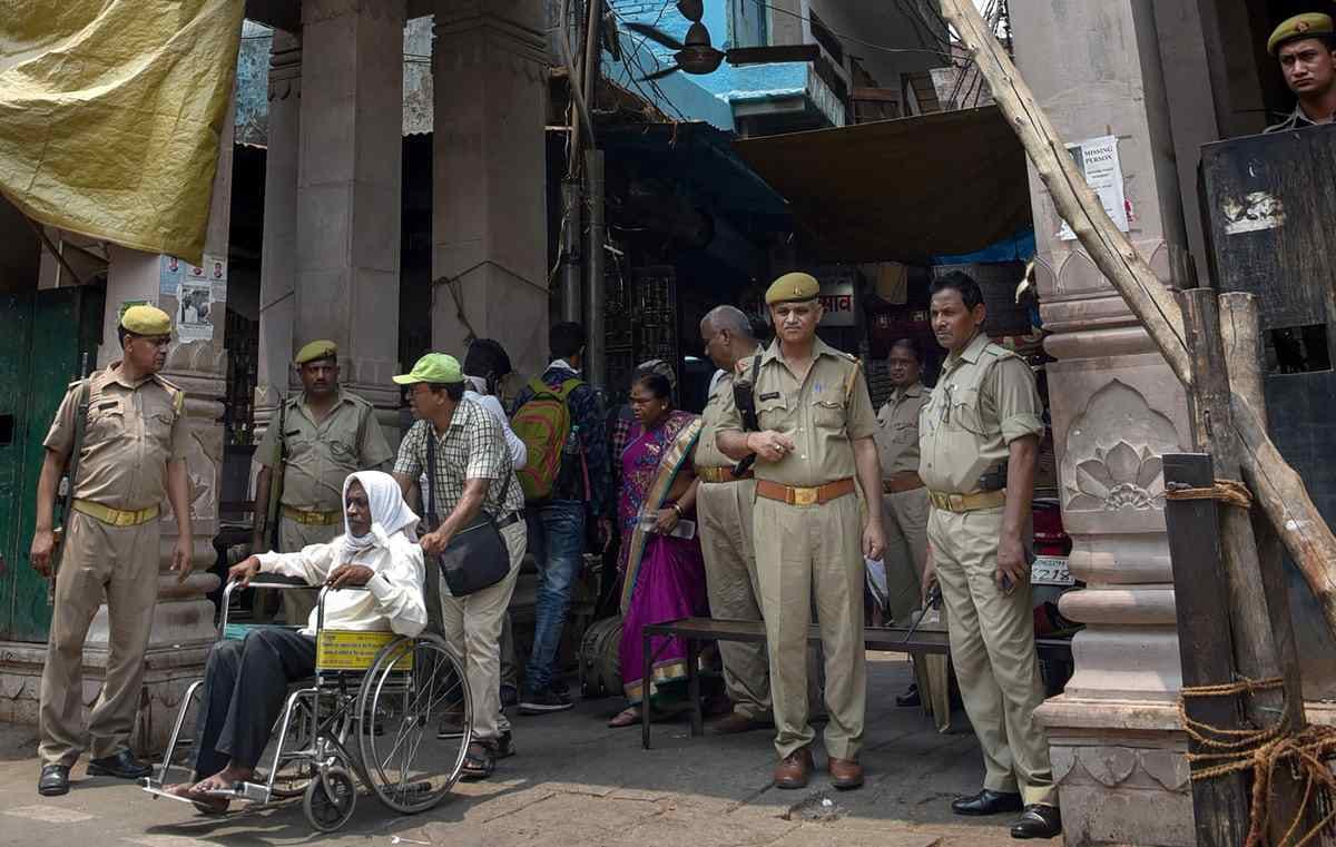 special workshop for police constable of kashi vihswanath zone