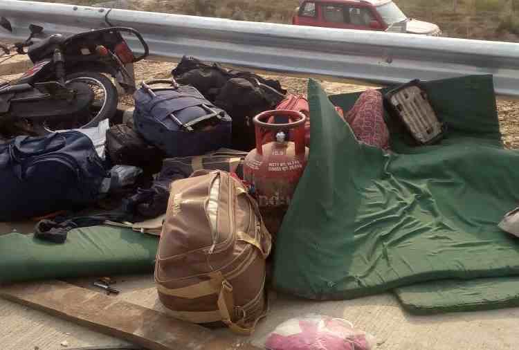 before daughter marriage, father brother and five relatives died in road accident