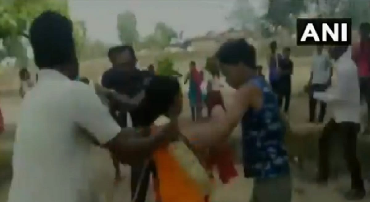 couple beaten up by unknown people in Jharkhand 