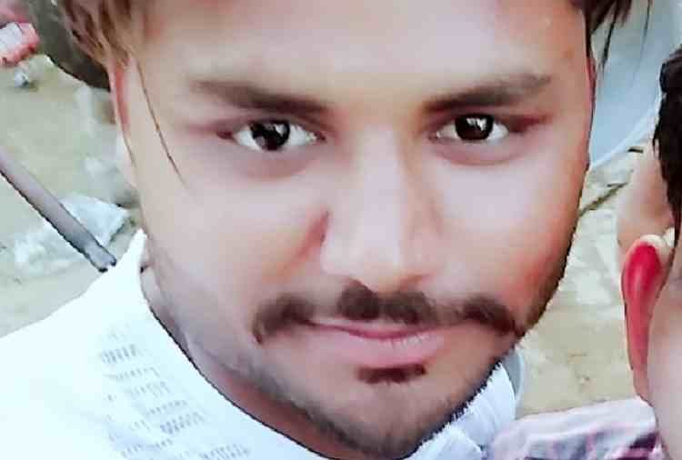 boy died after blast in mobile ear phone in yamunanagar of haryana