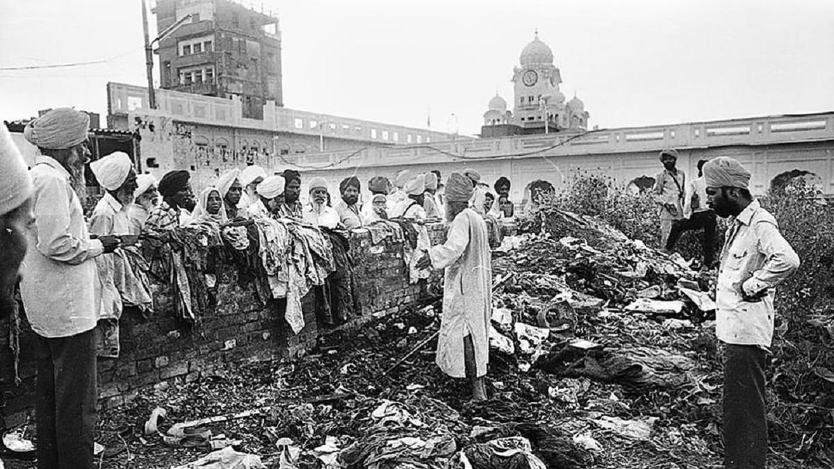 operation blue star: when Indian tanks are on golden temple
