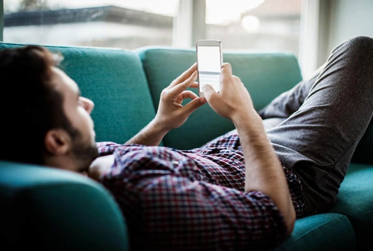 7 tips for those who sneak in partners phone