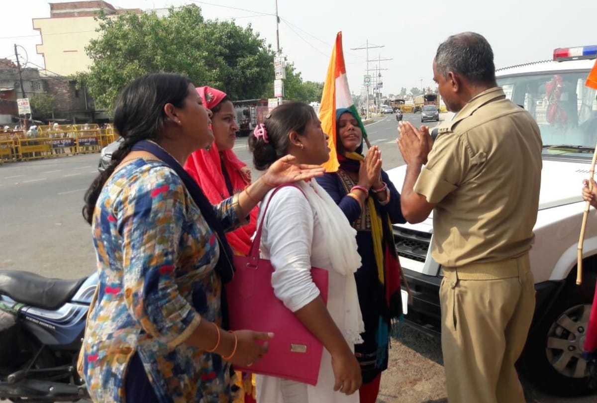 protest of TET holders in lucknow
