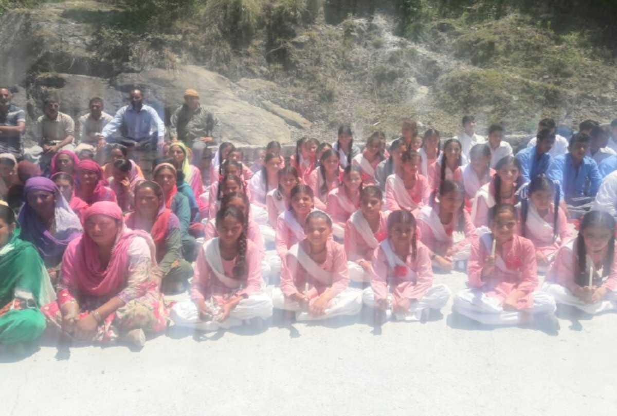 students protest and procession for teacher appointment