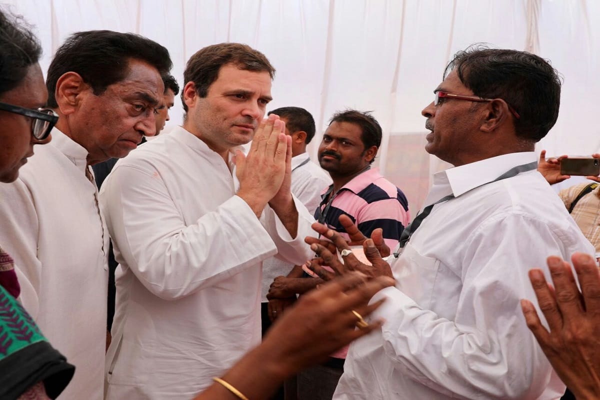 Rahul Gandhi meets the families of the farmers martyred in the police firing in Mandsaur last year
