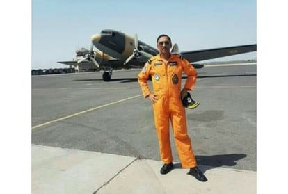 sanjay chauhan of lucknow died in fighter plane crash in kachh.