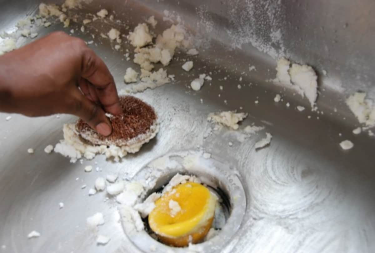 Dangers of dirty sponges and kitchen cleaning cloth