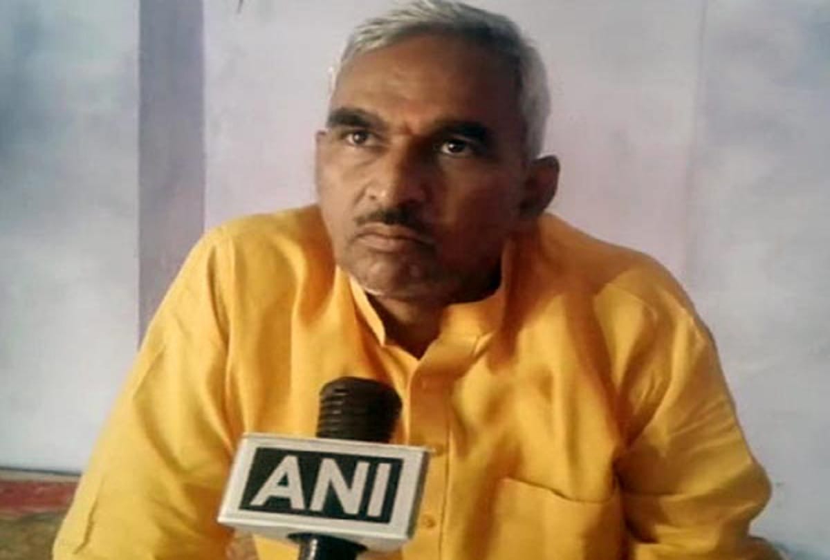 BJP MLA Surendra Singh controversial statement about rahul gandhi and priyanka gandhi