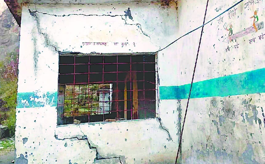 The lives of the students in danger