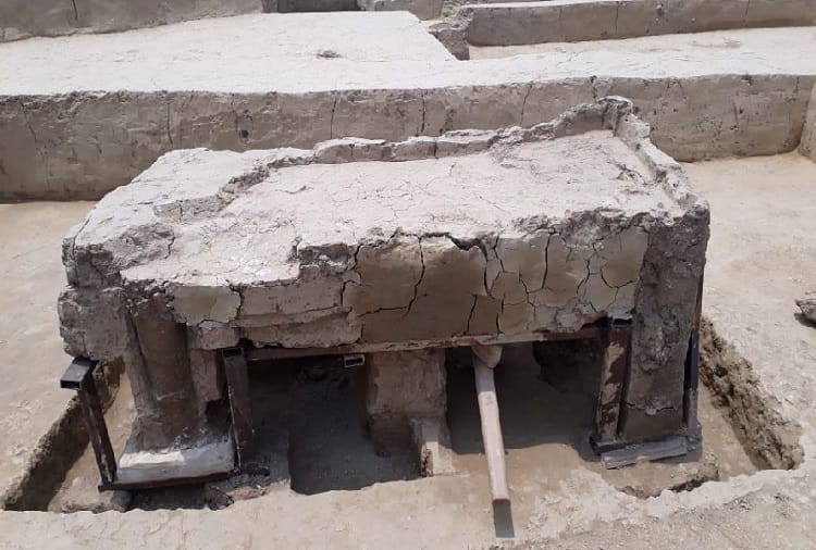 Baghpat Pics: 5 thousand years old cemetery, 2 chariots male skeletons found in historical search