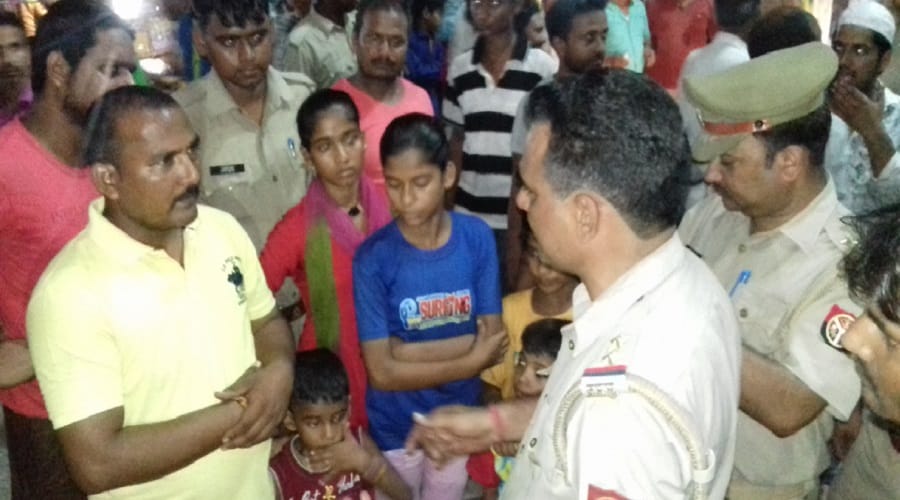 bijnor: Dalit family reached the mosque to change religion 