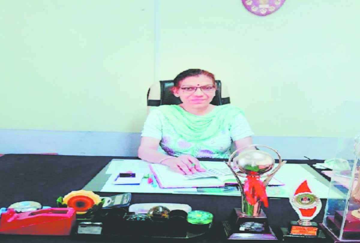 principal of baghaigarh school chamba died to heart attack