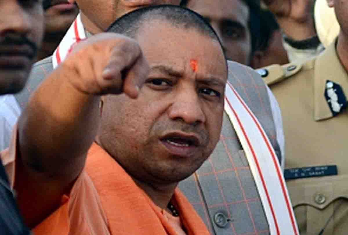 CM Yogi Suspends DM to Gonda and Fatehpur District