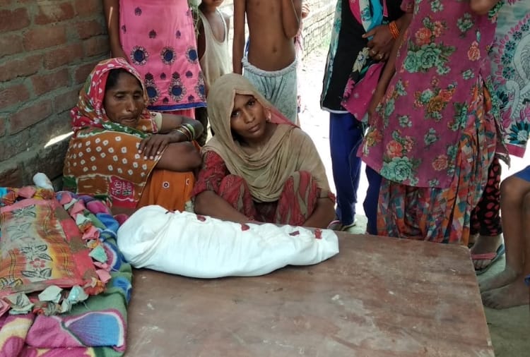 baby died after vaccination, eight hospitalized