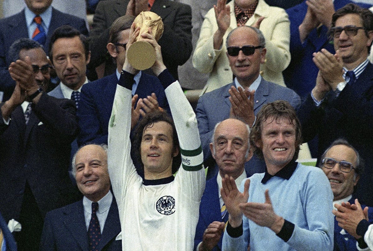 West Germany clinches 1974 fifa world cup after beating East Germany in finals
