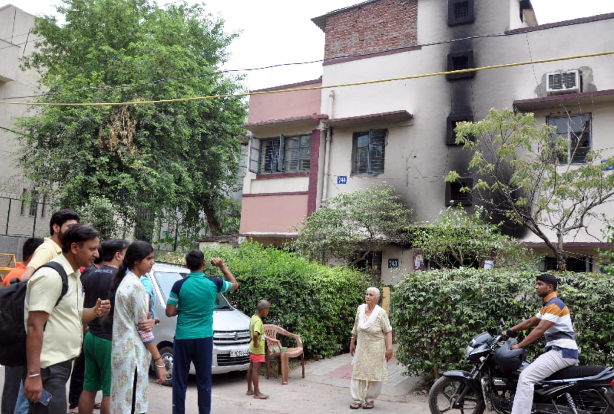 In delhi rk puram fire family do not find time to run from house which took life of only son