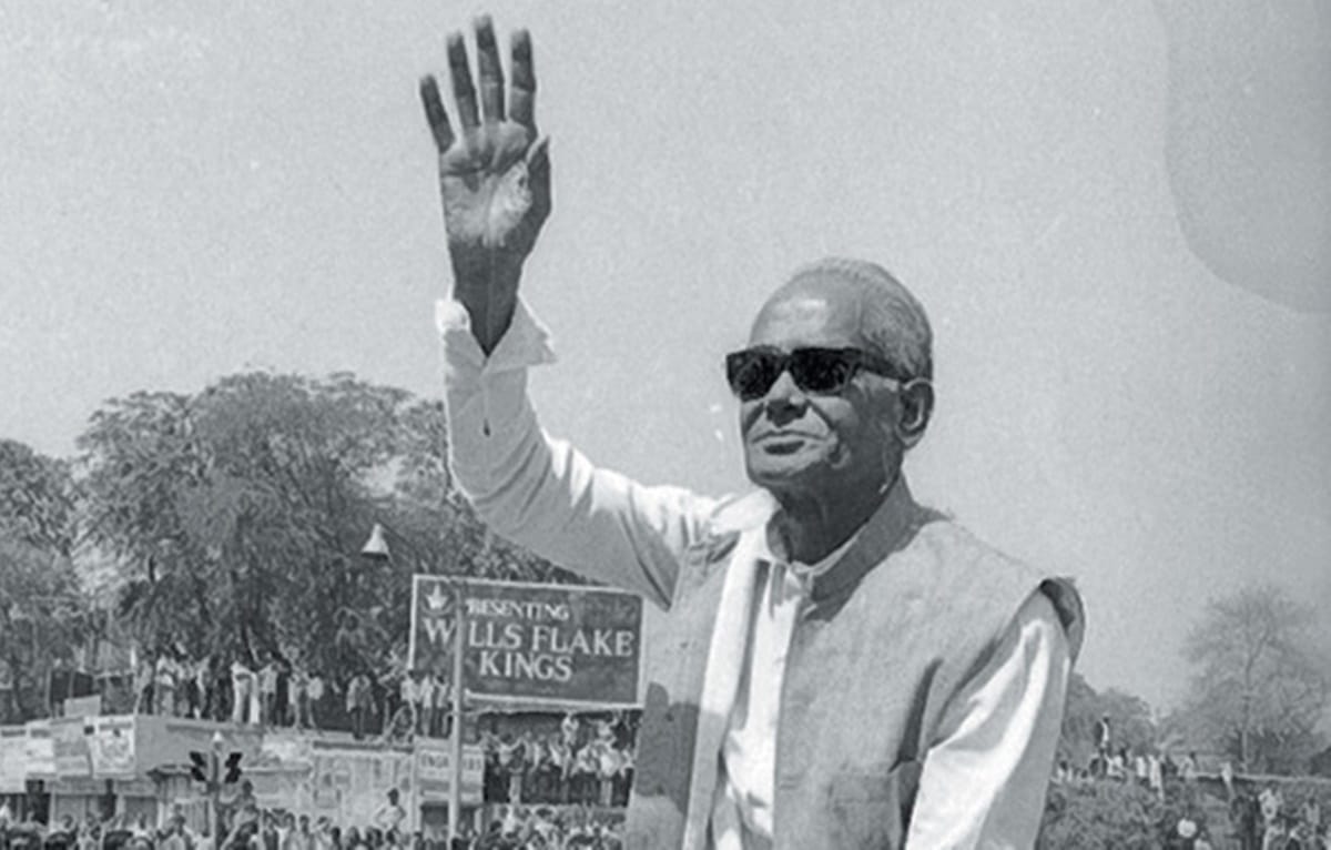 Teachers Day 2019: 5 Best Teacher in Politics Whose Student become Popular Politician in India