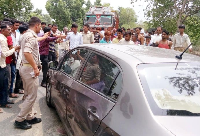 FIR against five for protesting and jamming highway on death of aneja group manager