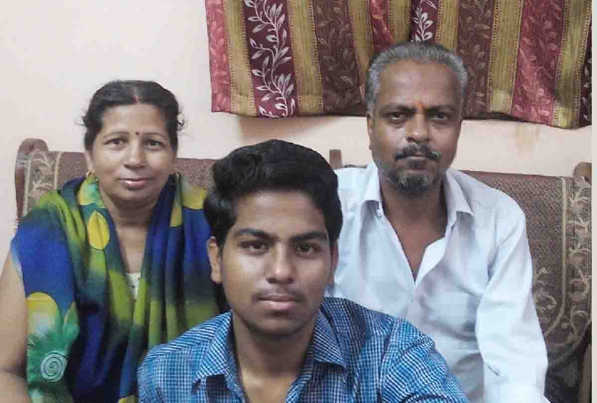 Kartik of Kanpur got all India third rank NIMCET 2018
