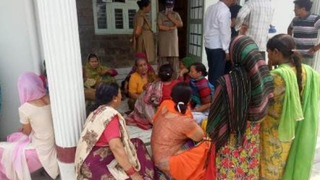 Brutal murder In Haldwani wife killed and husband hospitalised