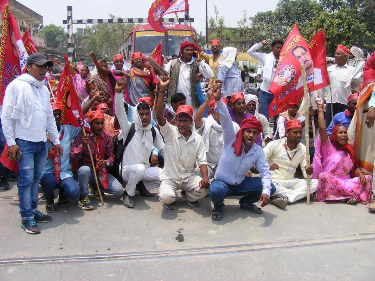 Nishad party protest in purvanchal for reservation