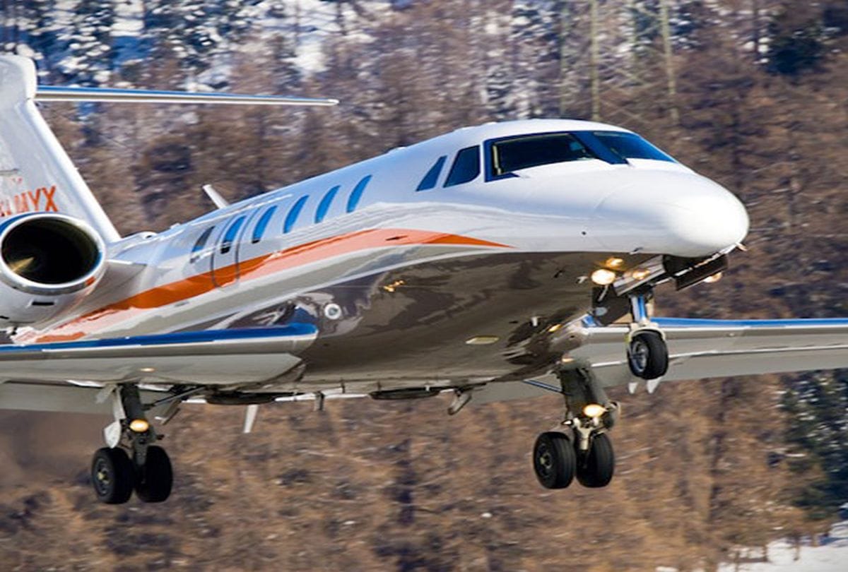 American firm buys plane to fly employees