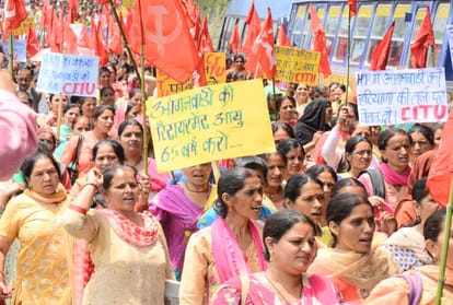 Anganwadi Workers & Helpers Union two days strike in himachal