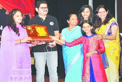 famous theater and film Actor Rohitash Gaud interview at shimla