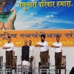 Former president Pranab Mukherjee with RSS chief Mohan Bhagwat at convocation ceremony in Nagpur