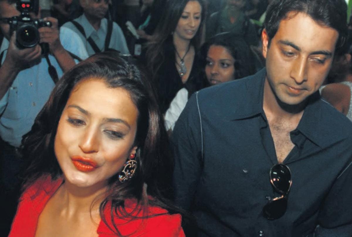 know about ameesha patel affairs with vikram bhatt and others