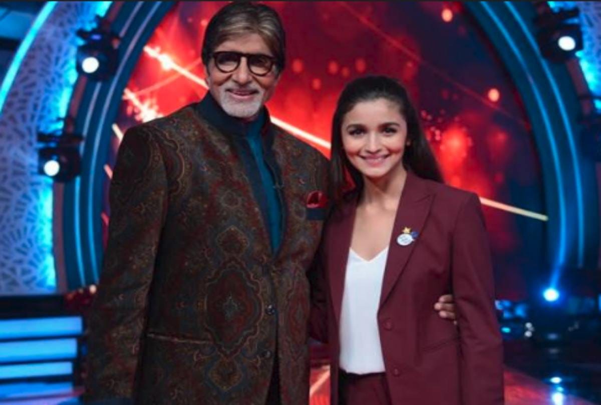 Amitabh Bachchan corrects Alia Bhatt mistake in a hilarious tweet