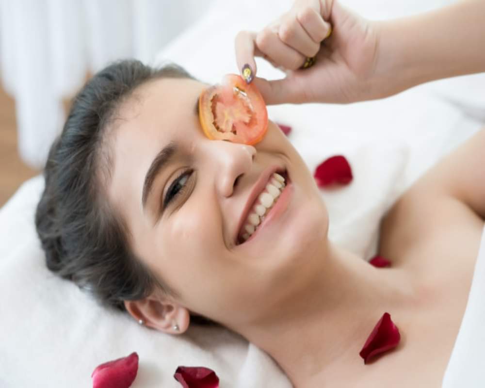 benefits of tomato on face tomato benefits advantages for healthy skin