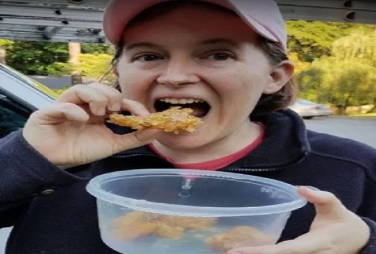american Woman shocked after found thousands of bees in room ceiling