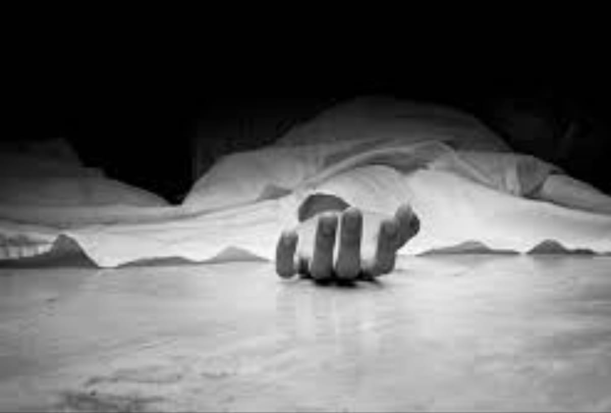 two dead bodies of ladies found in indira canal