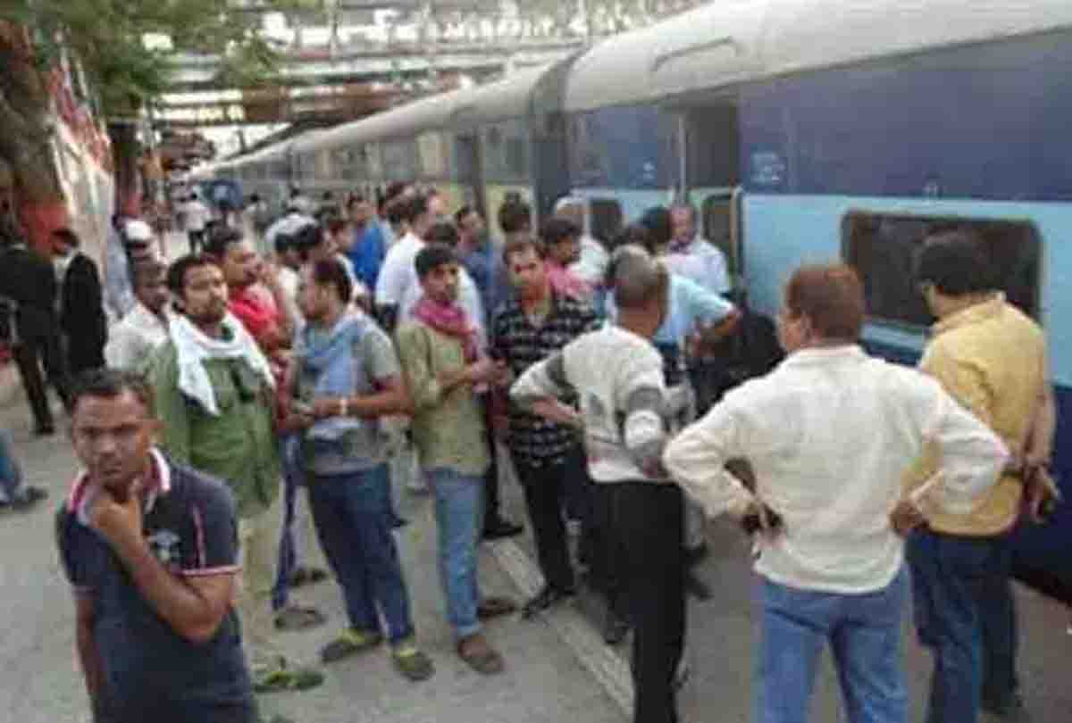 record of AC failure in trains in last three years