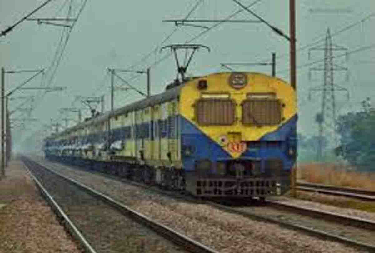 Four LKM trains canceled on Lucknow-Kanpur railway track