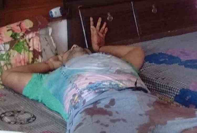 husband commits suicide for wife in ladwa