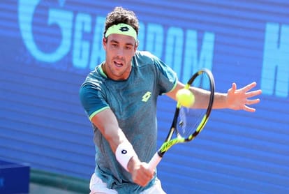 dominic thiem beats marko cecchinato and enters french open 2018 finals