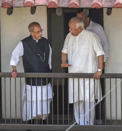 Why Pranab Mukherjee went RSS headquarter, Know his Political attitude
