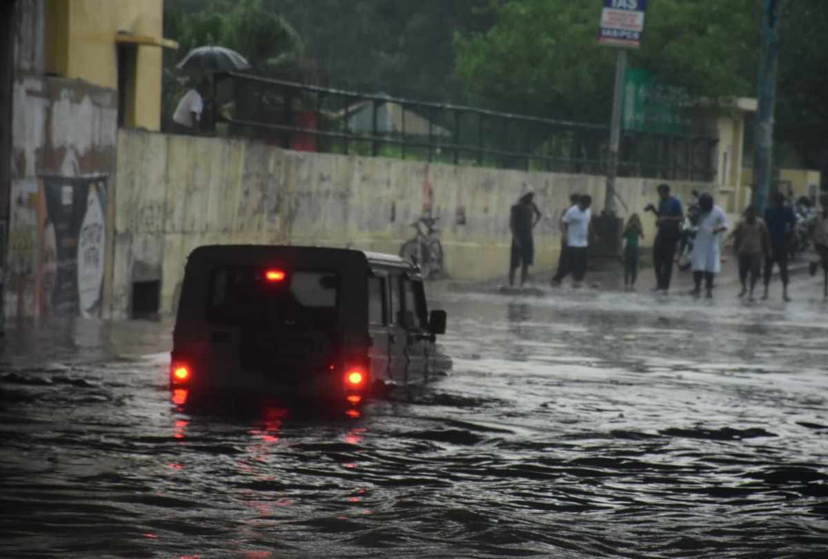 Thunderstorm and rain likely to occur today in uttar pradesh