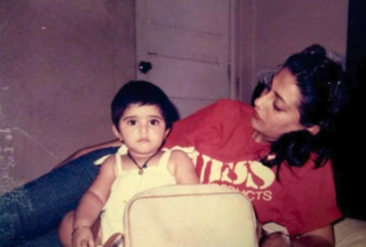 sonam kapoor birthday here her unseen photos with family