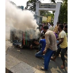 auto crashed on road, fire 