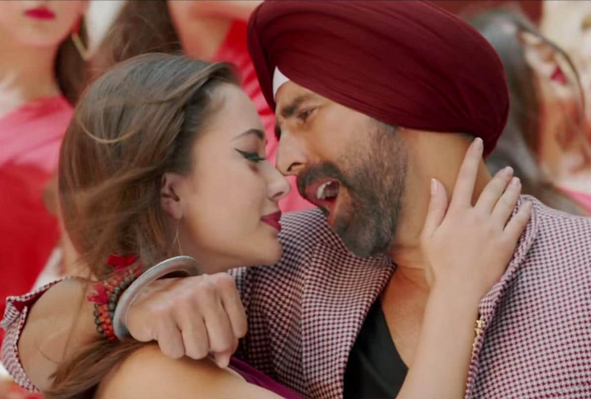 Fans Confused of amy jackson new picture