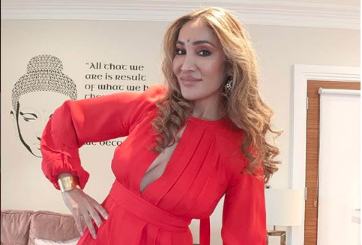 troller ask to sofia hayat rate of one night