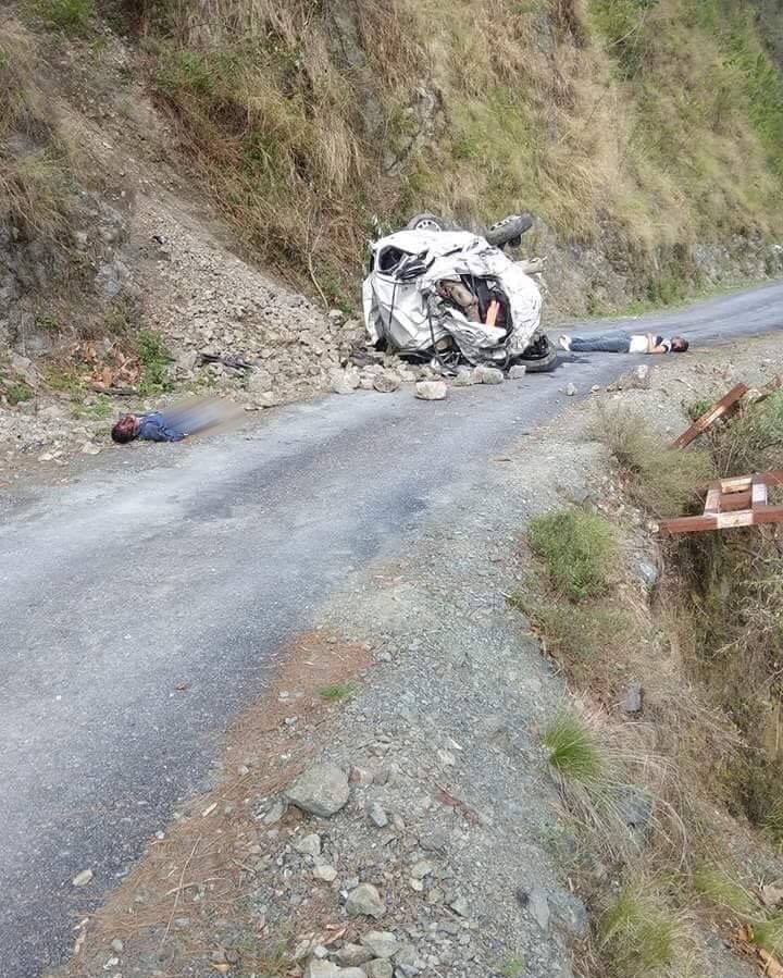 car fell from hill three dead two injured  