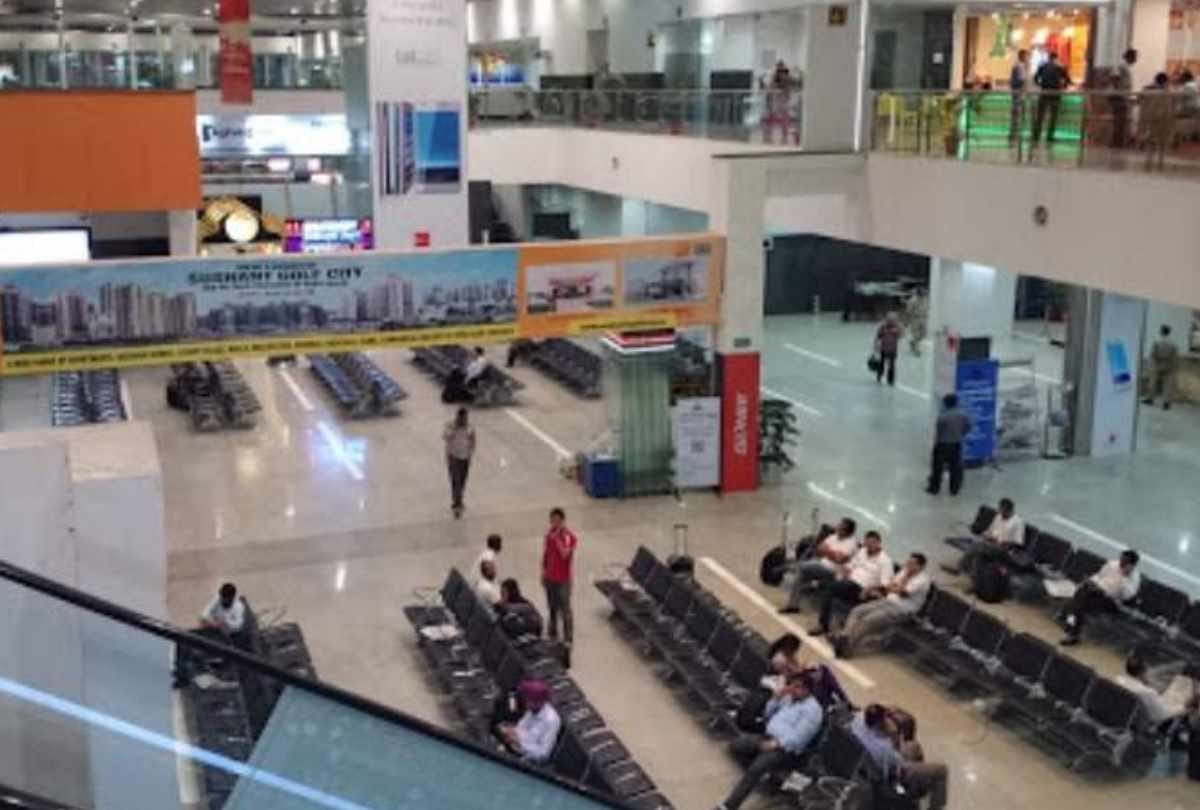 company of Hyderabad will make eight new hangars at amausi airport 