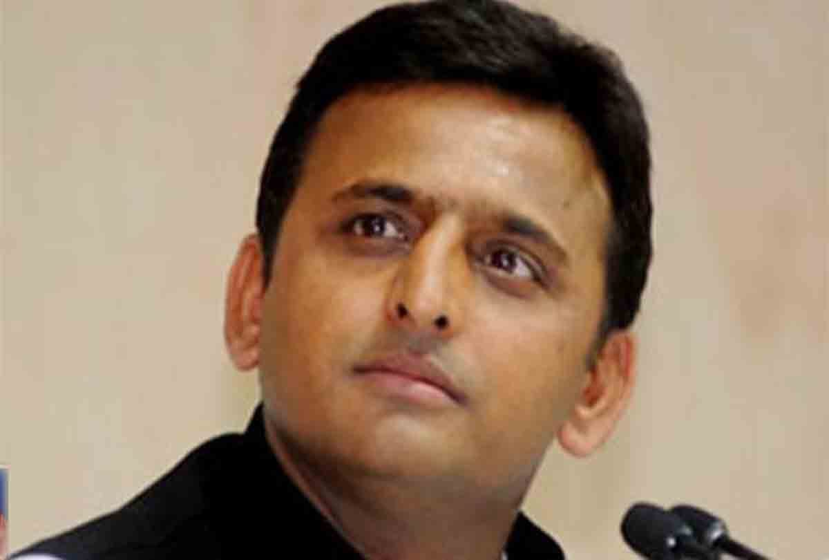 national president of samajwadi party akhilesh yadav in etawah